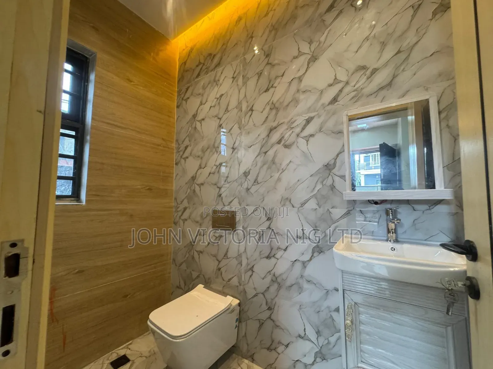 Furnished 5bdrm Duplex in Millennium Estate, Millenuim/UPS for sale in Millenuim/UPS