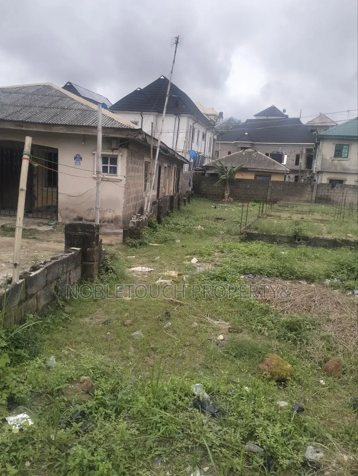Dry Table Land Fence Round in Royal Estate Isheri Olofin Lagos in Iseri Olofin