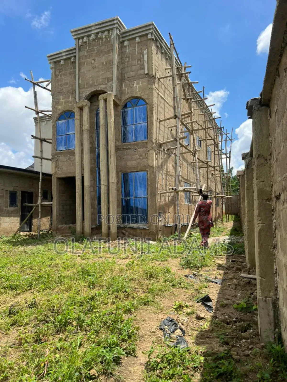 Uncompleted 12rooms Hotel and Bar at Onibueja in Osogbo