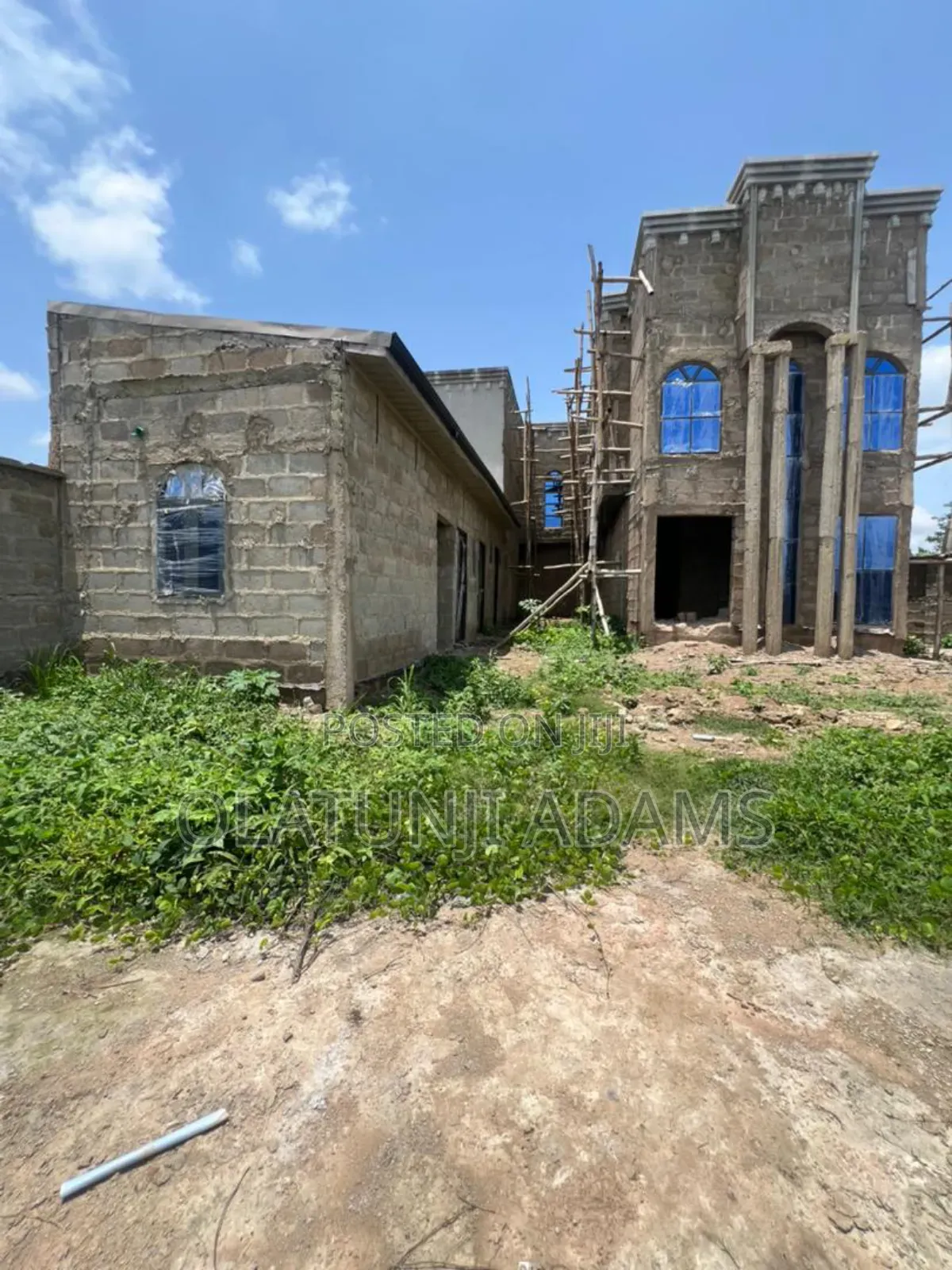 Uncompleted 12rooms Hotel and Bar at Onibueja in Osogbo