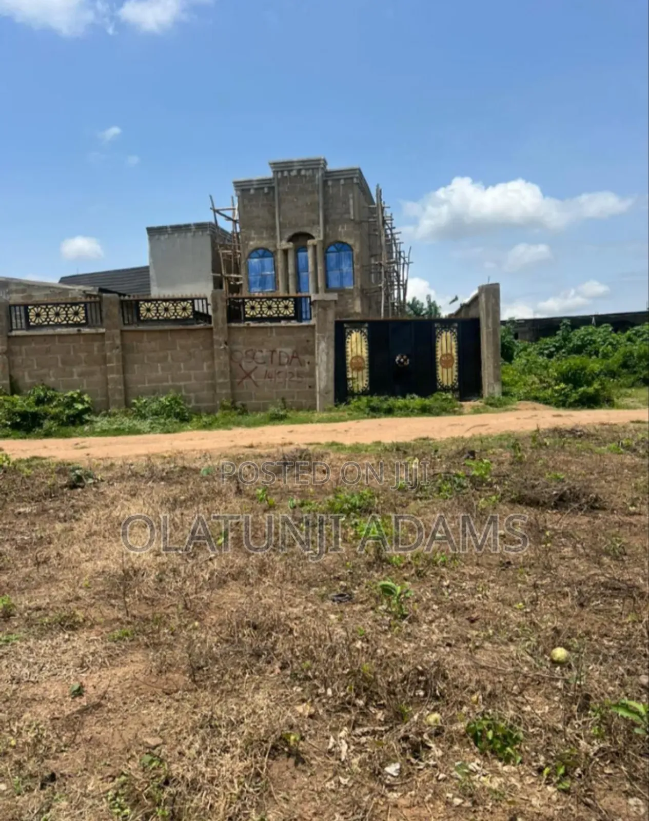 Uncompleted 12rooms Hotel and Bar at Onibueja in Osogbo