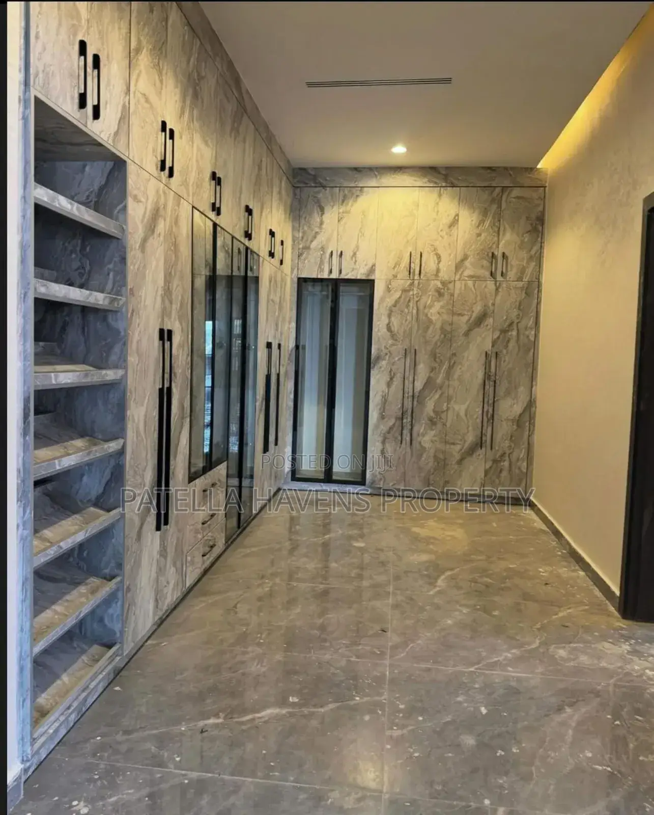 7bdrm Duplex in Maitama for sale in Maitama