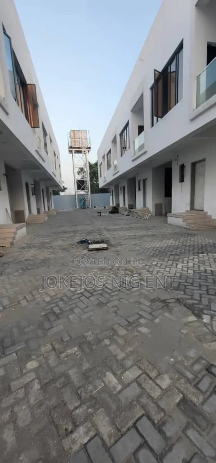 3bdrm Townhouse/Terrace in Chevron Drive Estate for sale in Chevron
