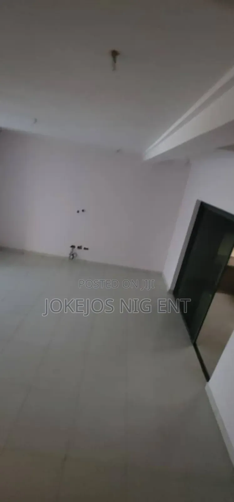 3bdrm Townhouse/Terrace in Chevron Drive Estate for sale in Chevron