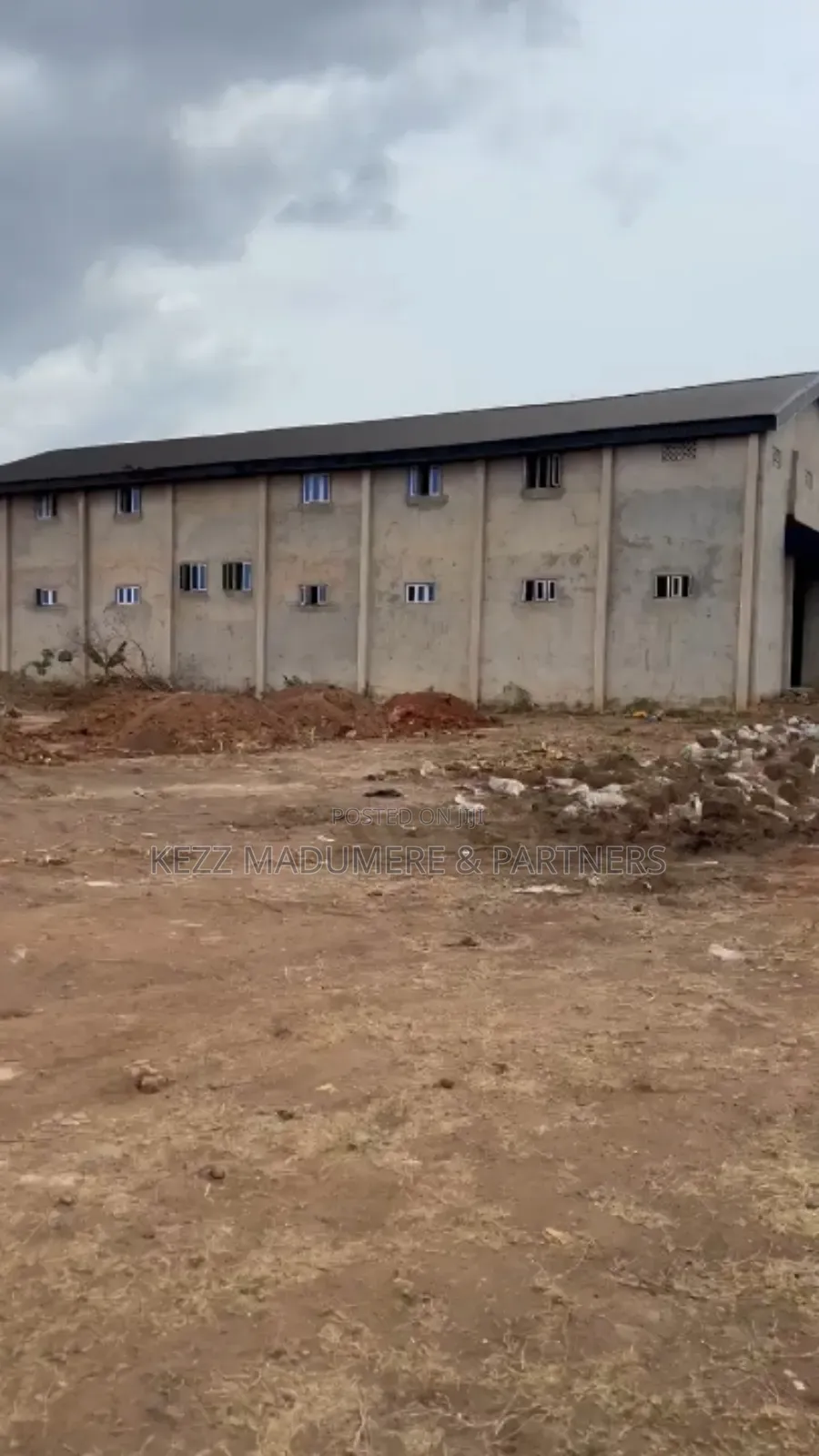 For Sale : 2000 SQMTS Warehouse in Enugu, Enugu State in Enugu