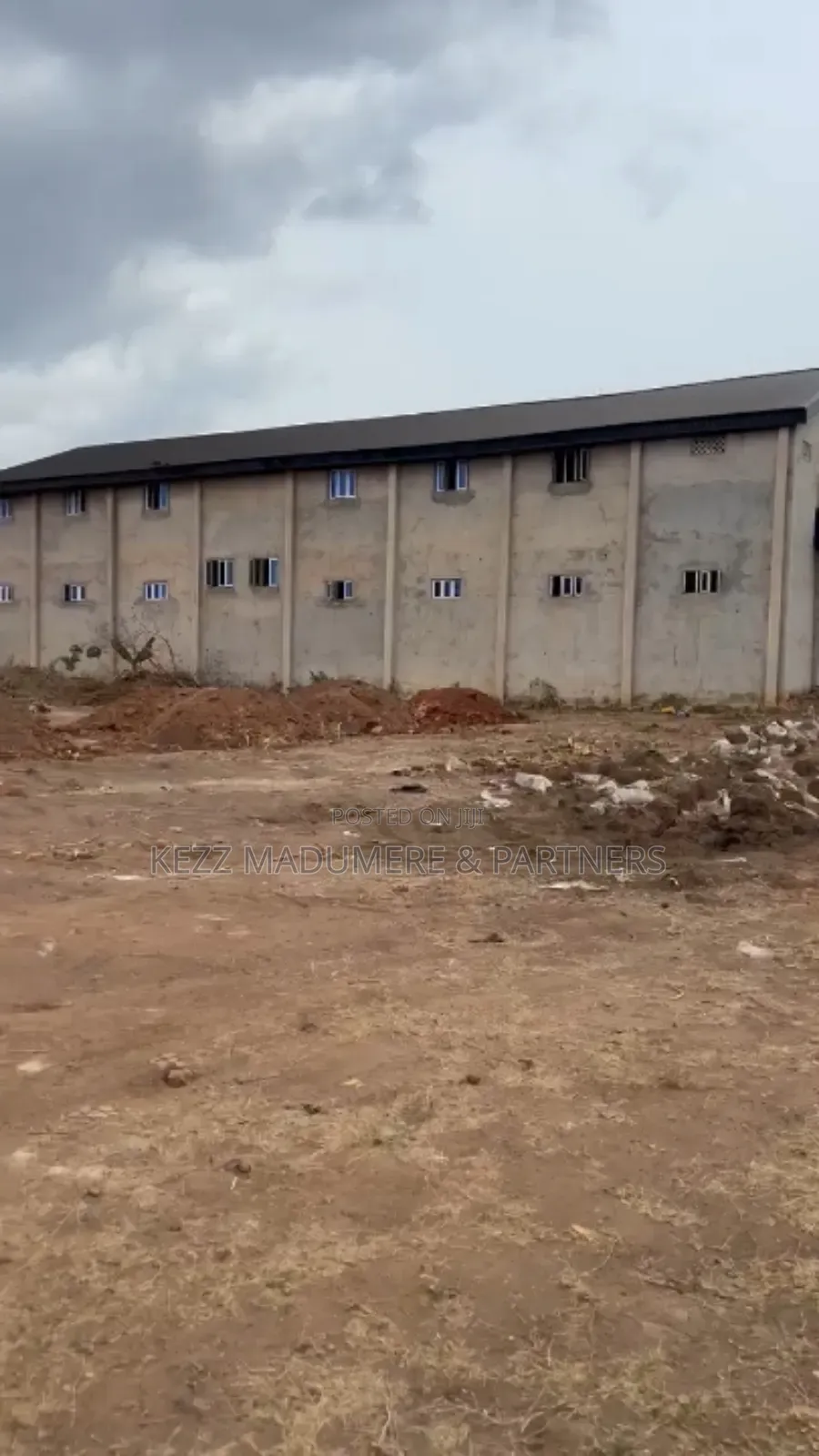 For Sale : 2000 SQMTS Warehouse in Enugu, Enugu State in Enugu