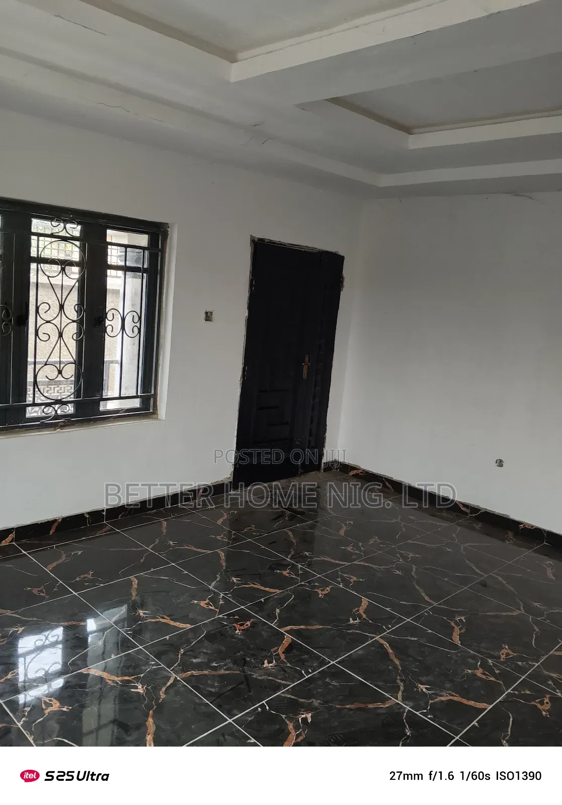 3bdrm Block of Flats in Atere Estate, Oluyole for sale in Oluyole