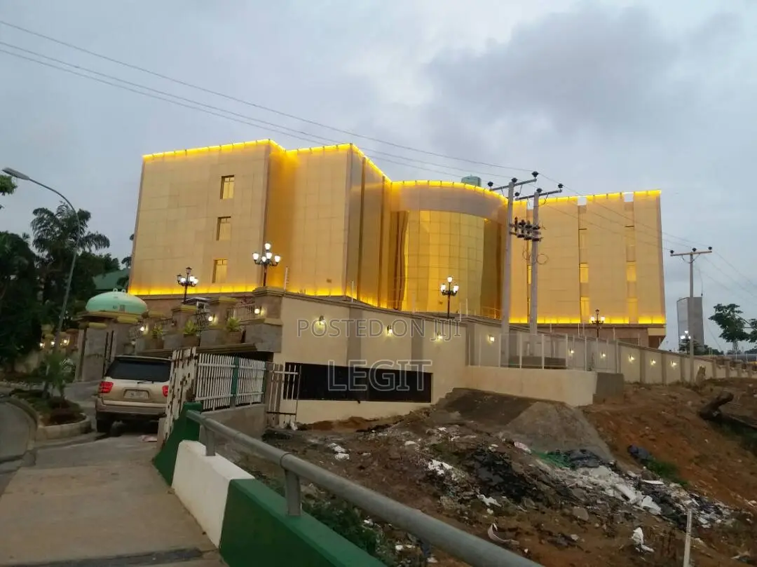 27 Luxury Rooms Hotel in the Heart of Maitama for Sale in Maitama