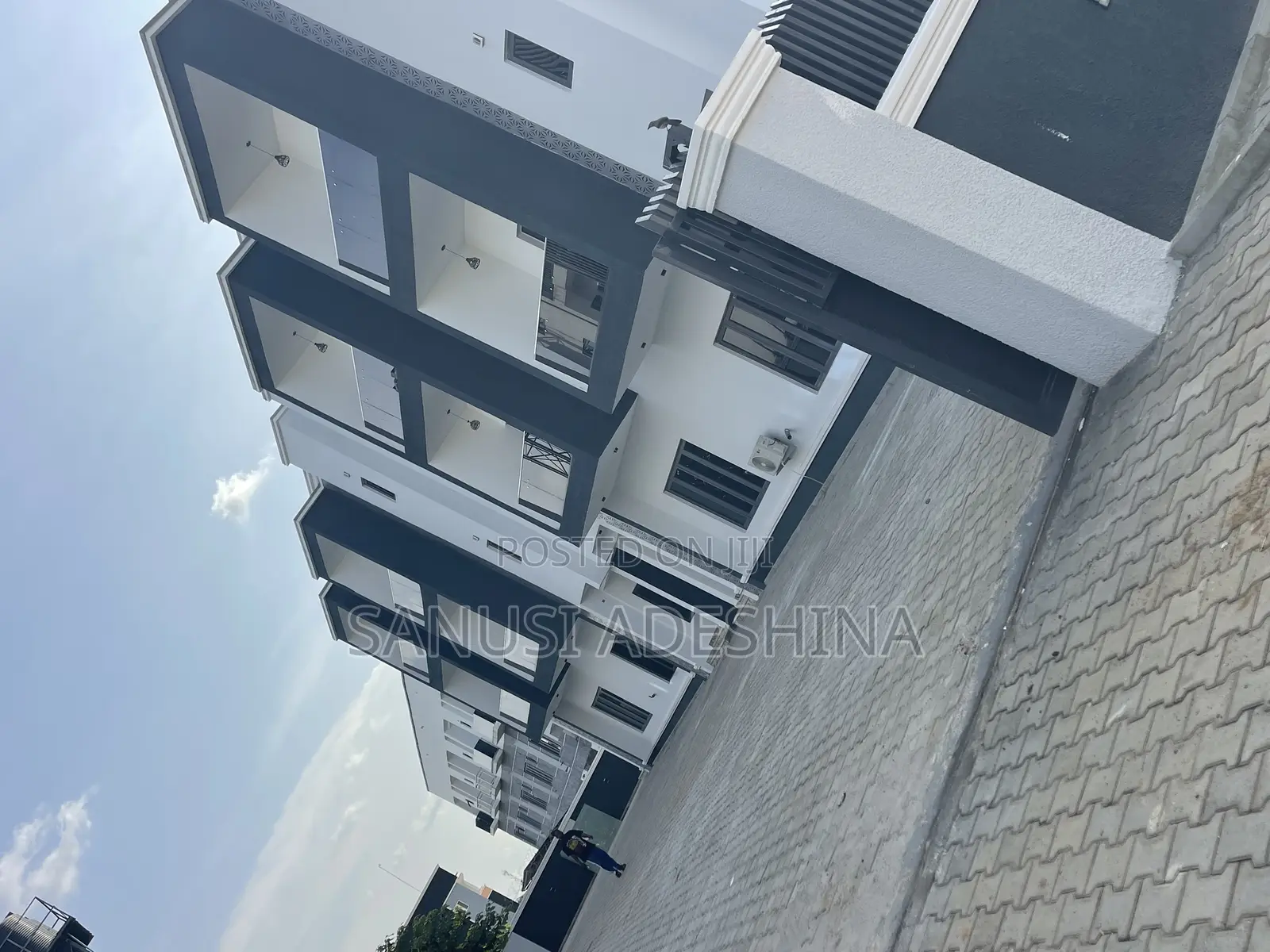 5bdrm Duplex in Jahi Gilmore Gilmore for sale in Jahi