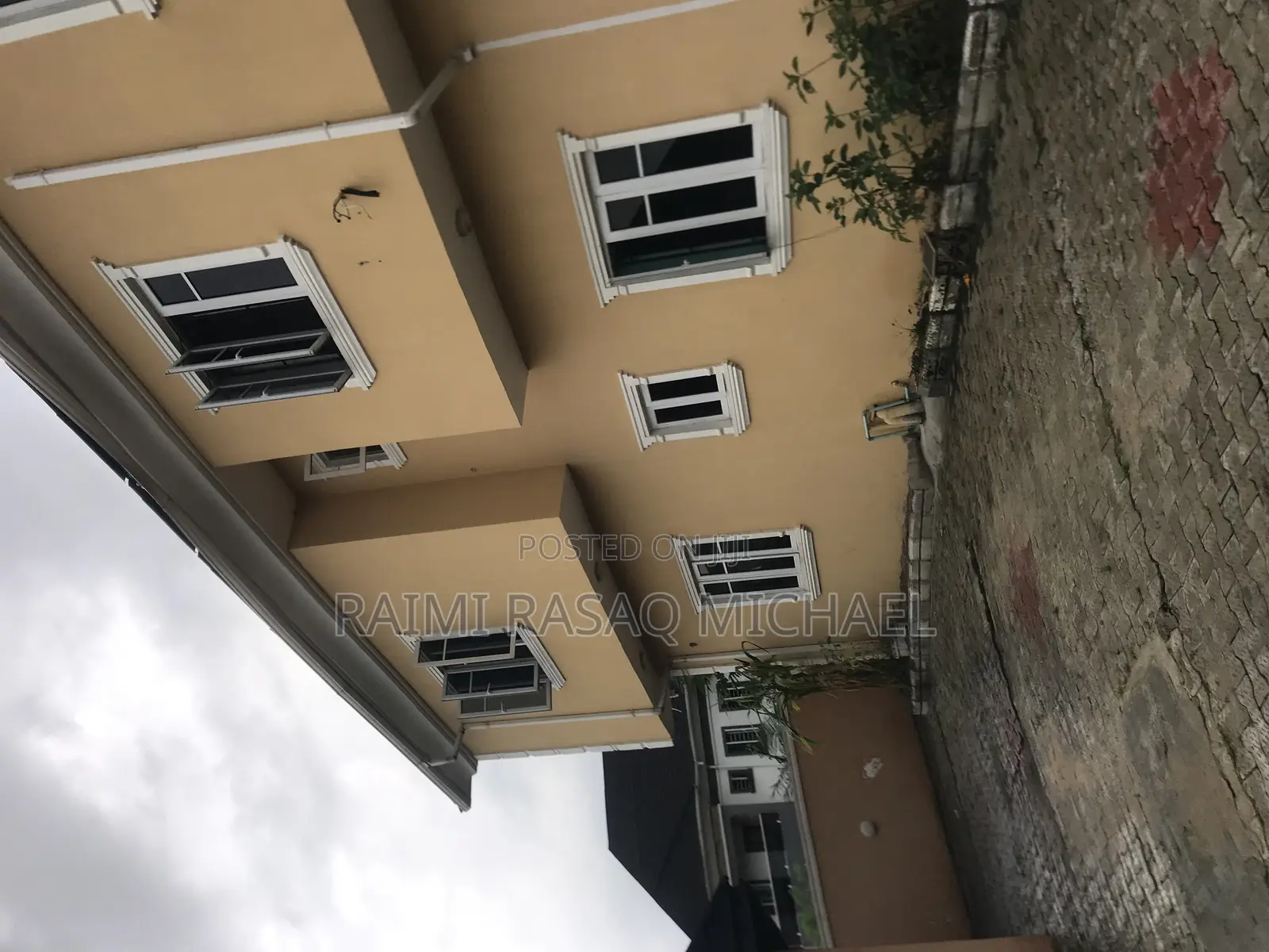 Furnished 3bdrm Apartment in Orinbanwa Phase 2, Awoyaya for rent in Awoyaya