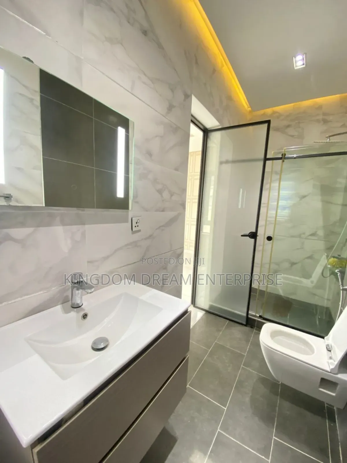 5bdrm Duplex in Old Ikoyi Lagos for sale in Old Ikoyi