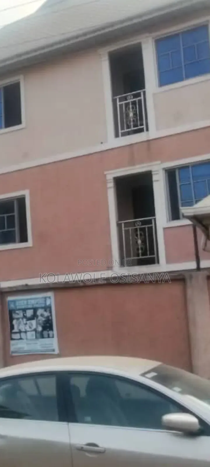 8bdrm Block of Flats in Surulere for sale in Surulere