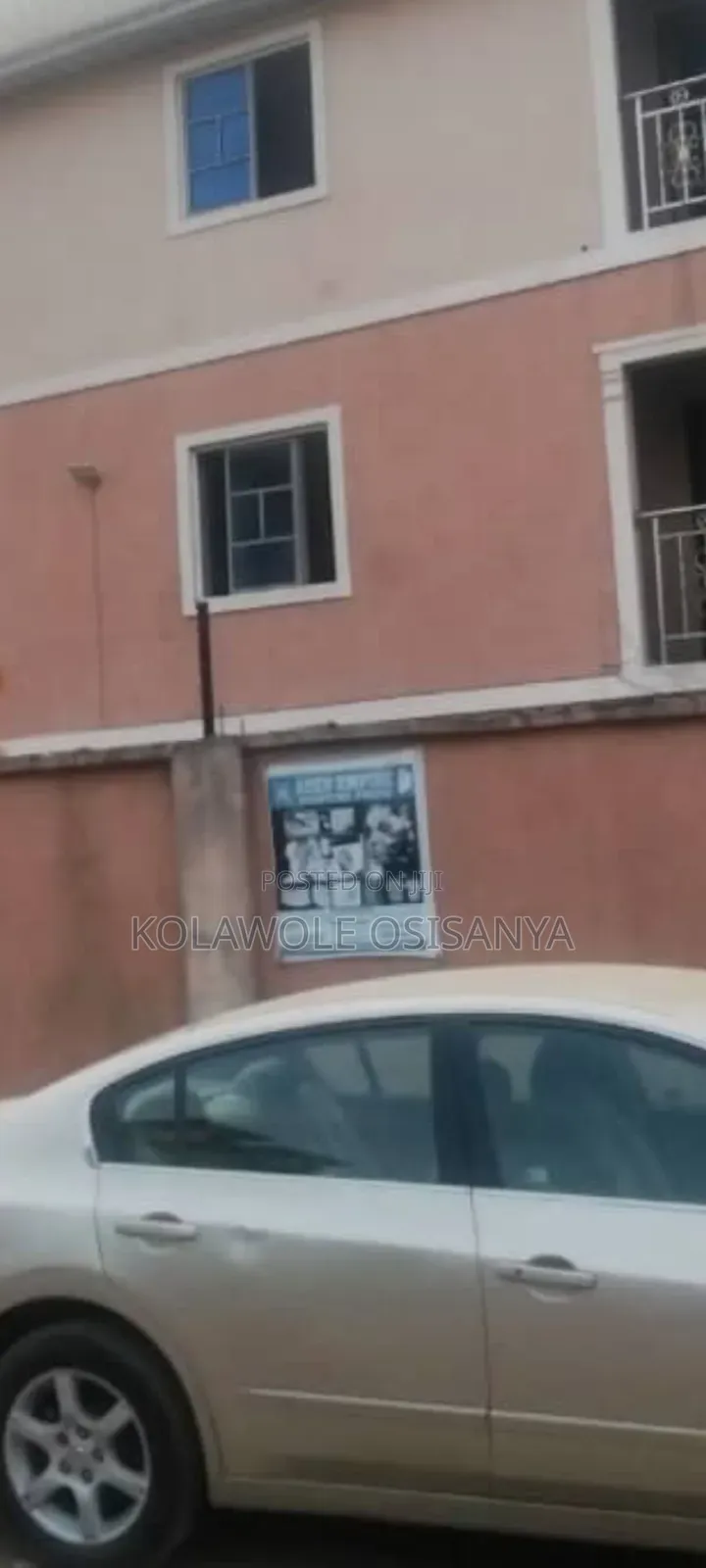 8bdrm Block of Flats in Surulere for sale in Surulere
