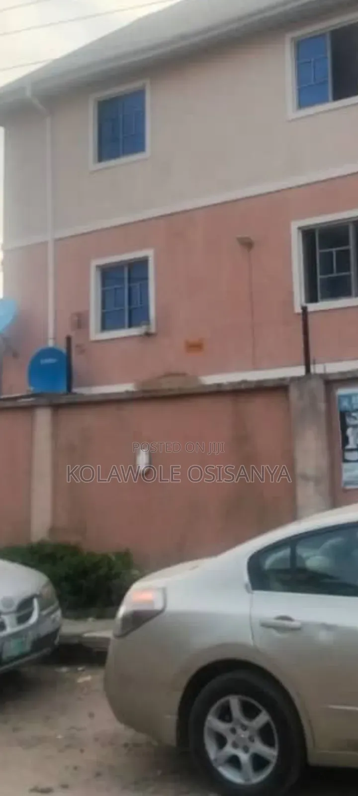 8bdrm Block of Flats in Surulere for sale in Surulere