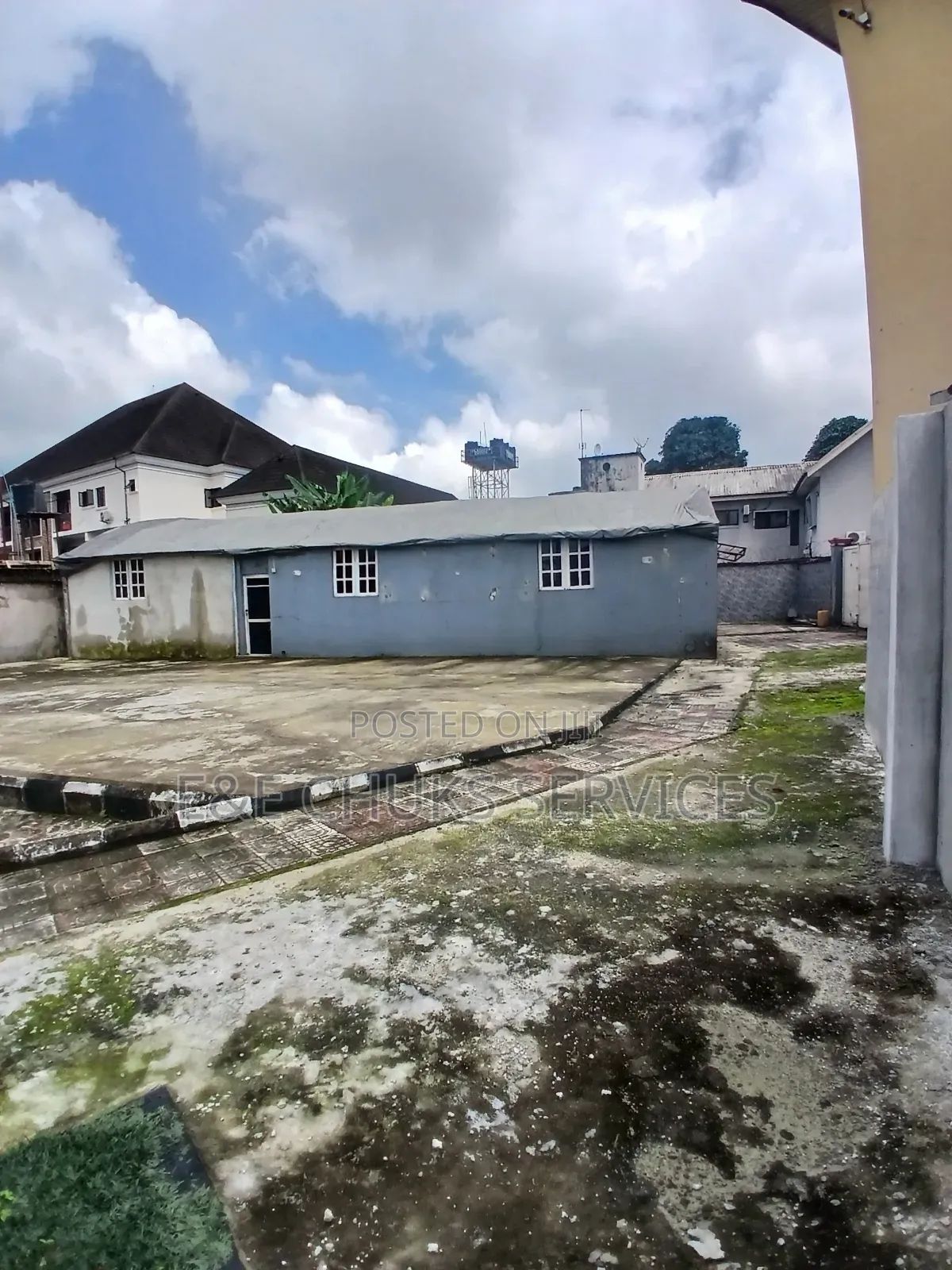 Large Plaza With Halls, Lounge, Shawarma Spot, and a Duplex to Let in Obio-Akpor
