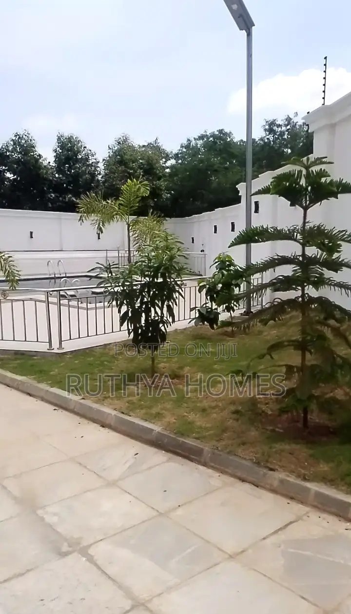9bdrm Duplex in Maitama for sale in Maitama