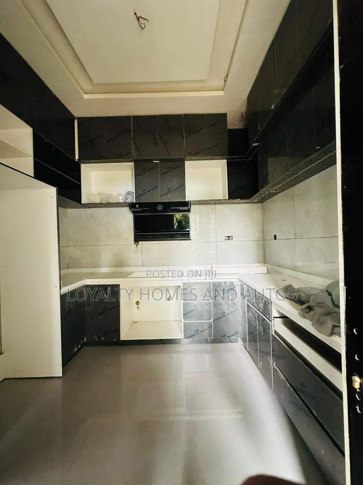 4bdrm Duplex in Alausa Ikeja Lagos for sale in Ikeja
