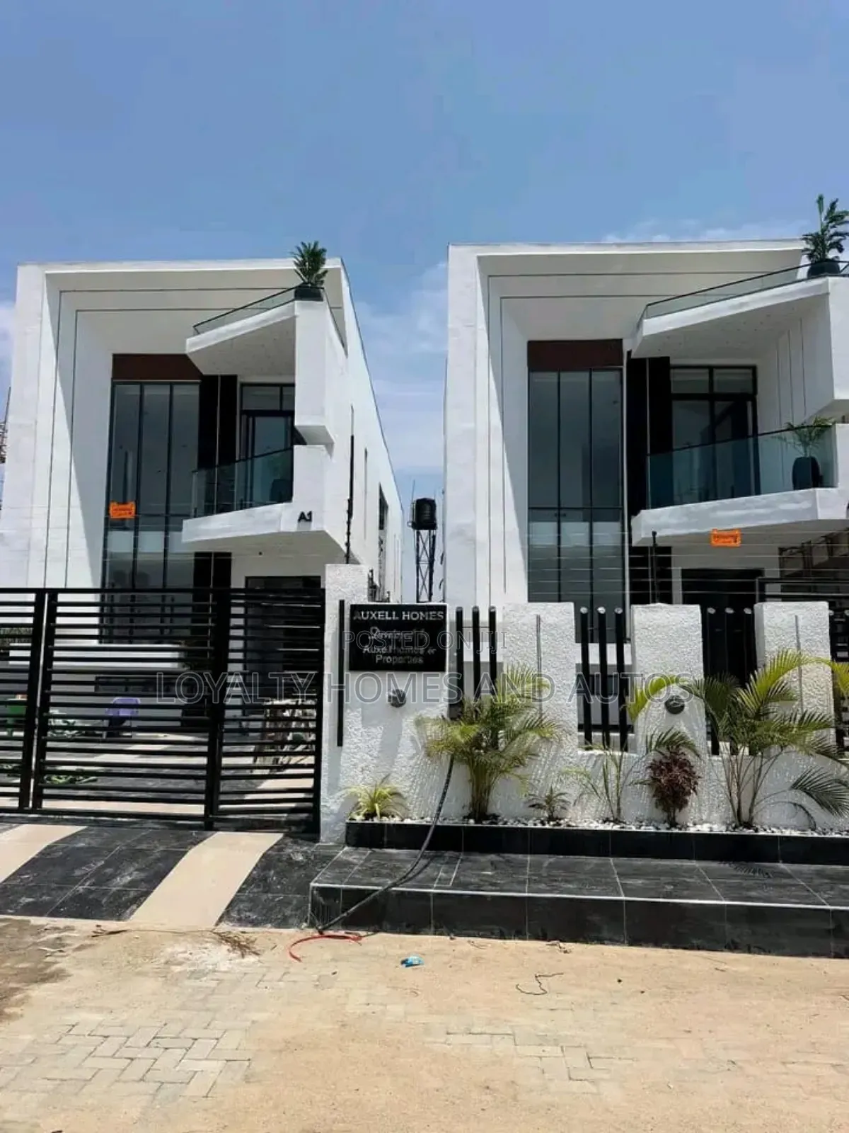 5bdrm Duplex in Ajah Lagos Island, Lekki for sale in Lekki