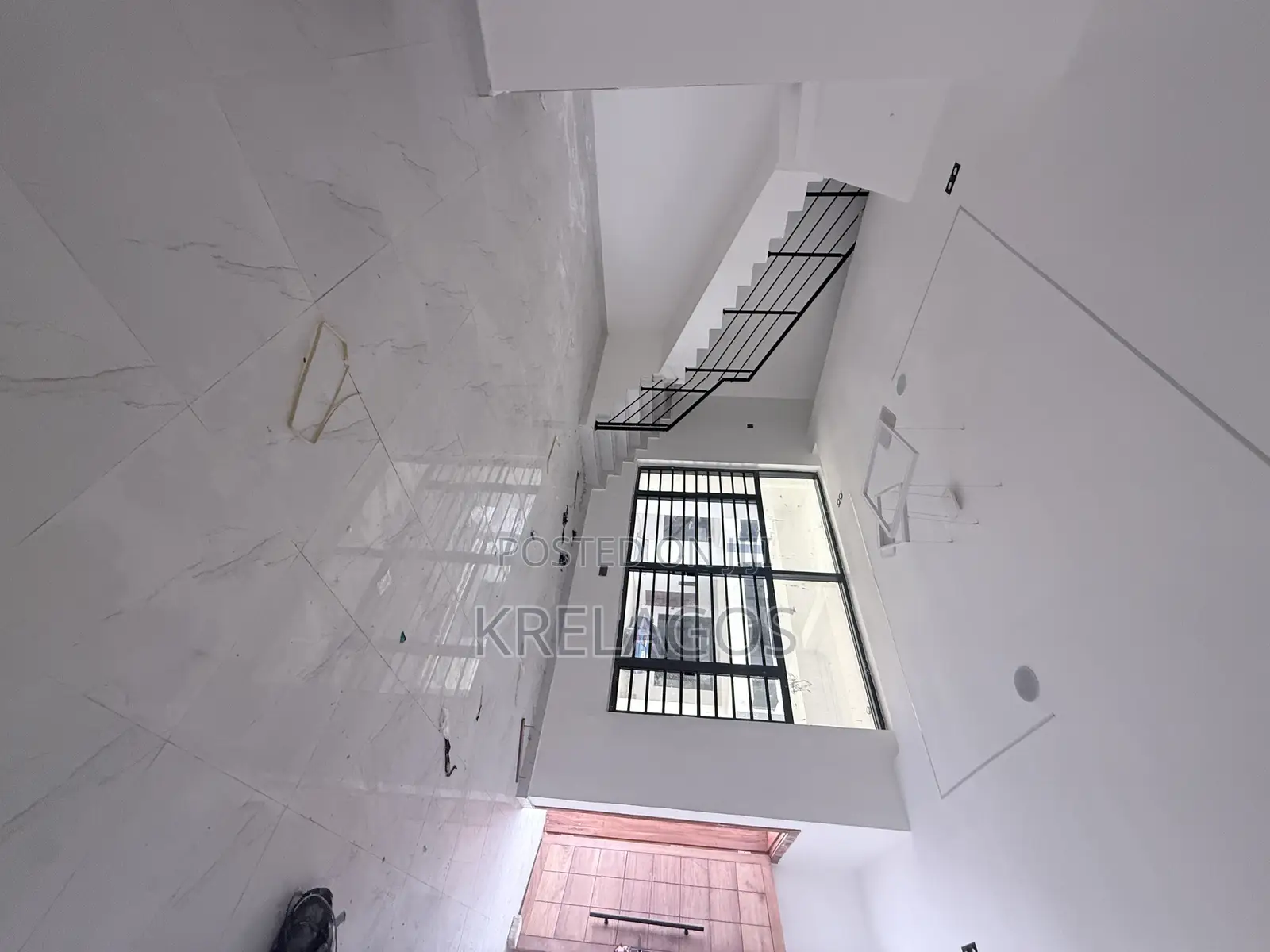 4bdrm Duplex in Off Lekki-Epe Expressway for sale in Off Lekki-Epe Expressway