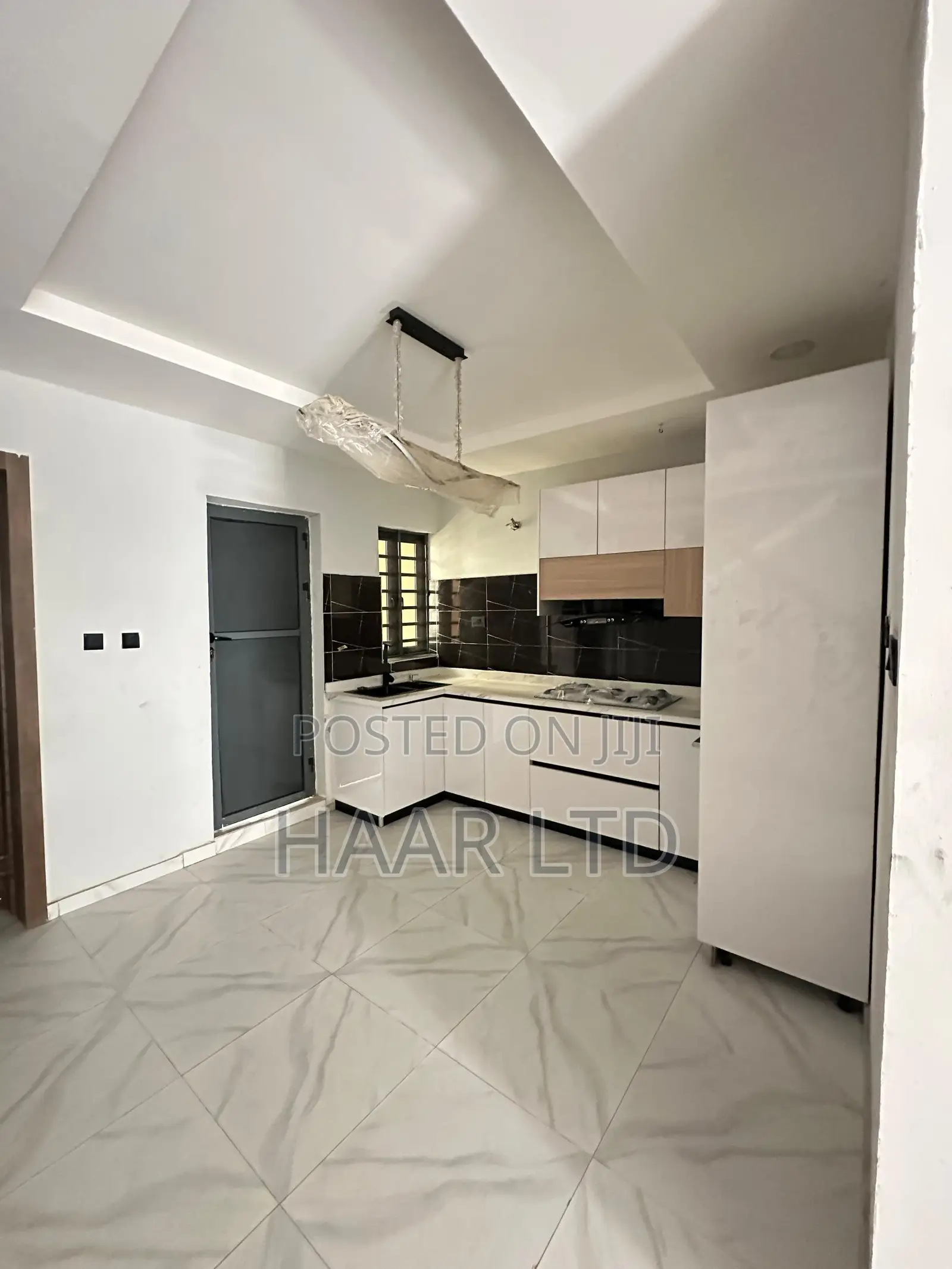 4bdrm Duplex in Ikate for sale in Ikate