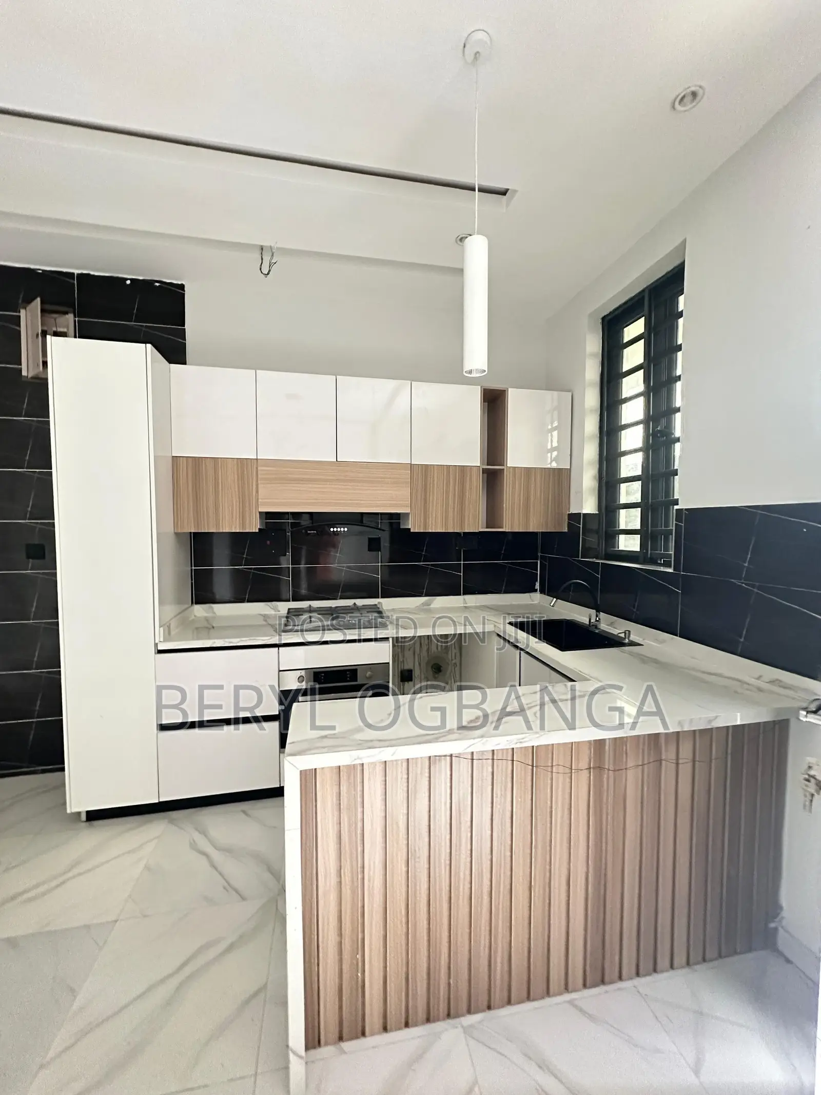 2bdrm Apartment in Ikate for sale in Ikate