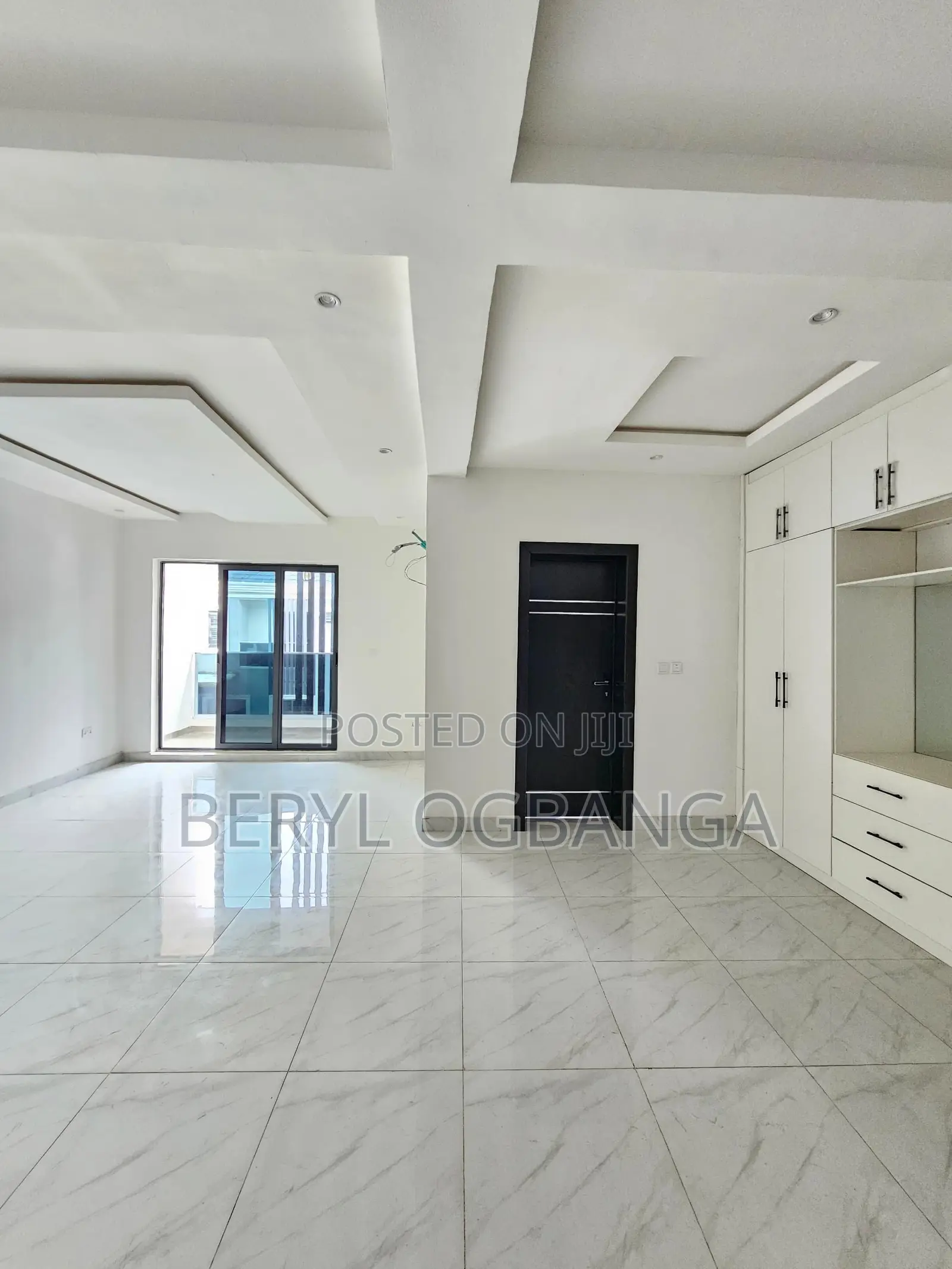 4bdrm Duplex in Ikate for sale in Ikate