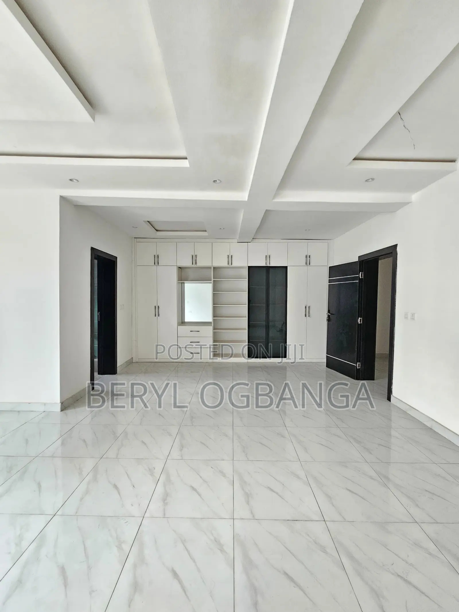 4bdrm Duplex in Ikate for sale in Ikate