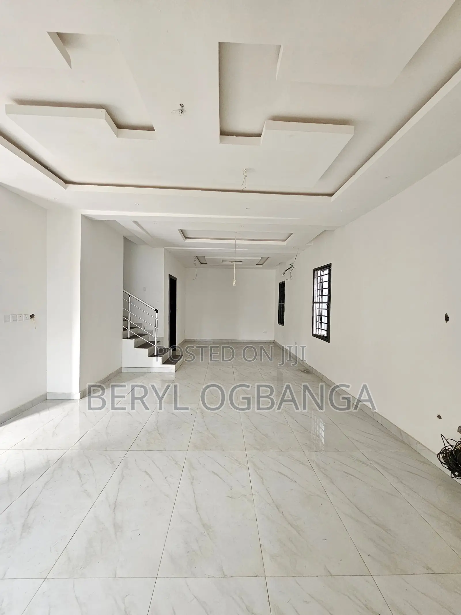 5bdrm Townhouse/Terrace in Ikate for sale in Ikate