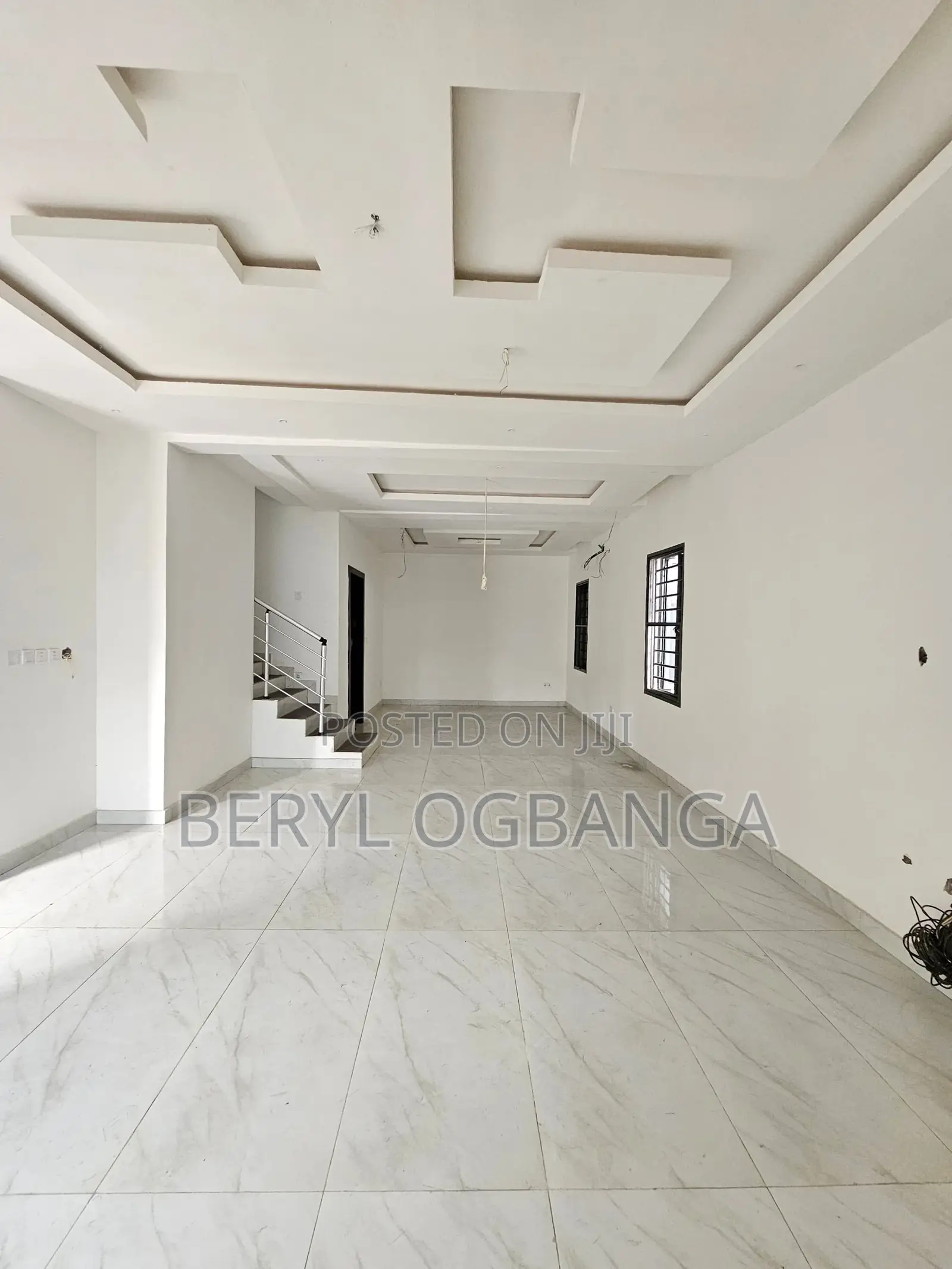 5bdrm Townhouse/Terrace in Ikate for sale in Ikate