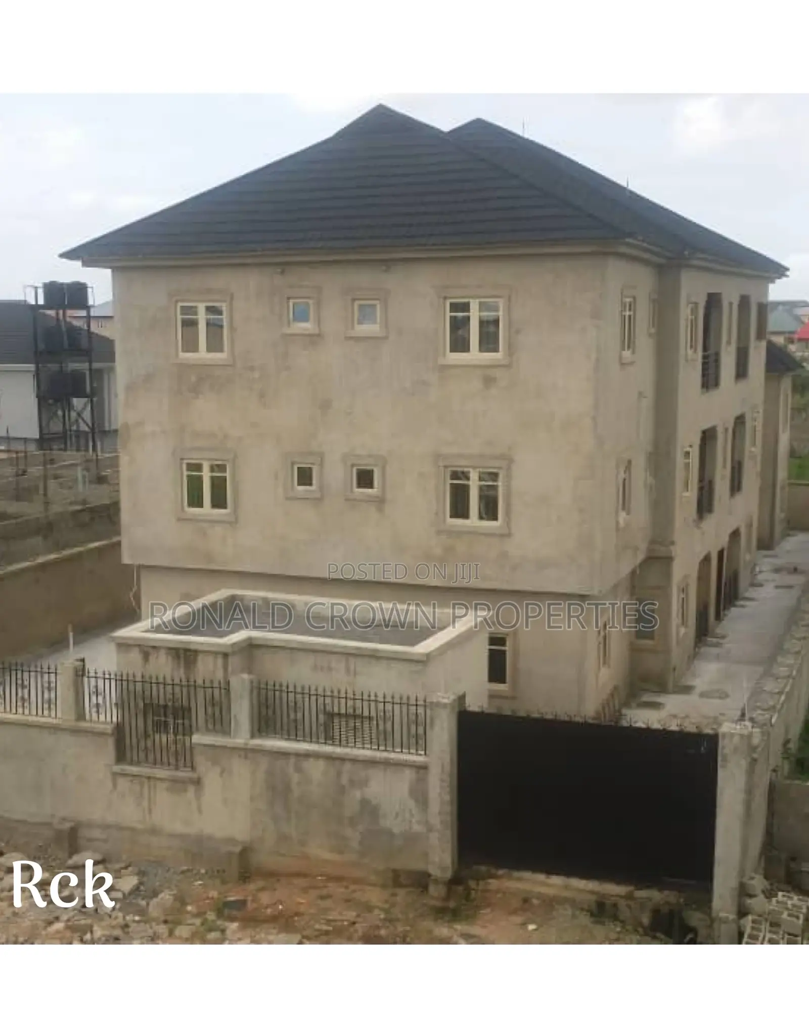 3bdrm Block of Flats in Ago Palace for sale in Ago Palace