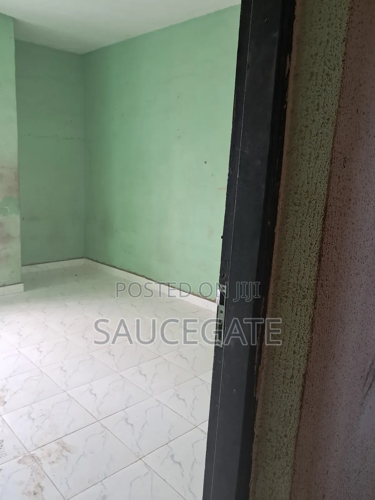 3bdrm Apartment in Onireke, Ojo for rent in Ojo