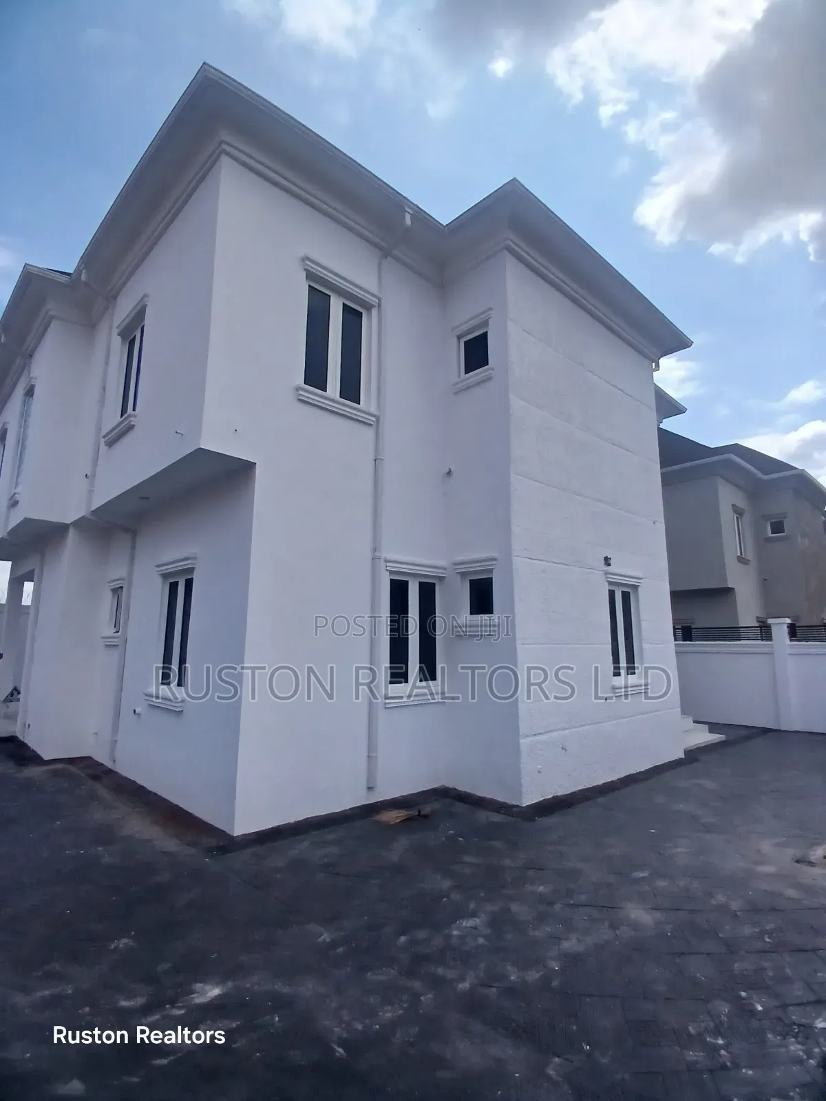 5bdrm Duplex in Bodija for sale in Bodija
