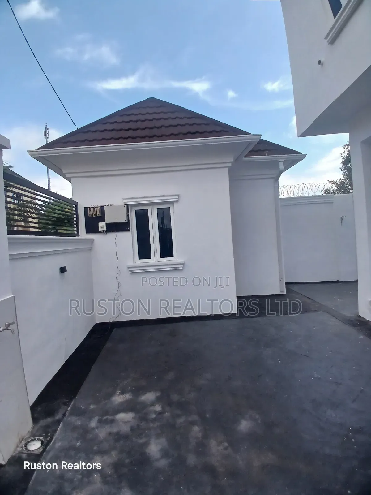 5bdrm Duplex in Bodija for sale in Bodija