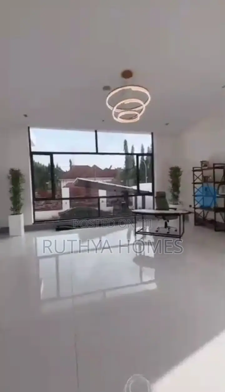 Furnished 8bdrm Duplex in Asokoro for sale in Asokoro