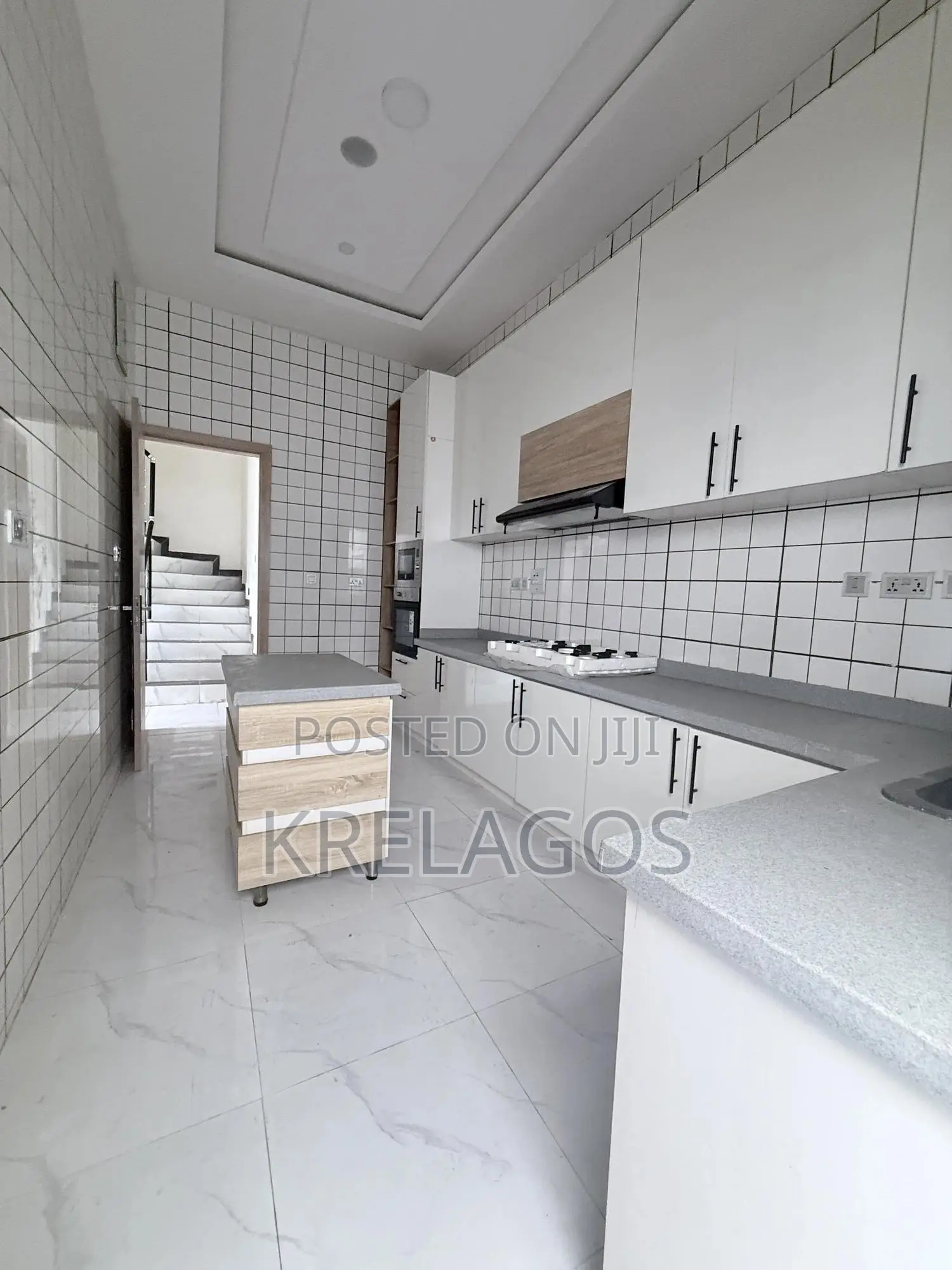 4bdrm Duplex in Off Lekki-Epe Expressway for sale in Off Lekki-Epe Expressway