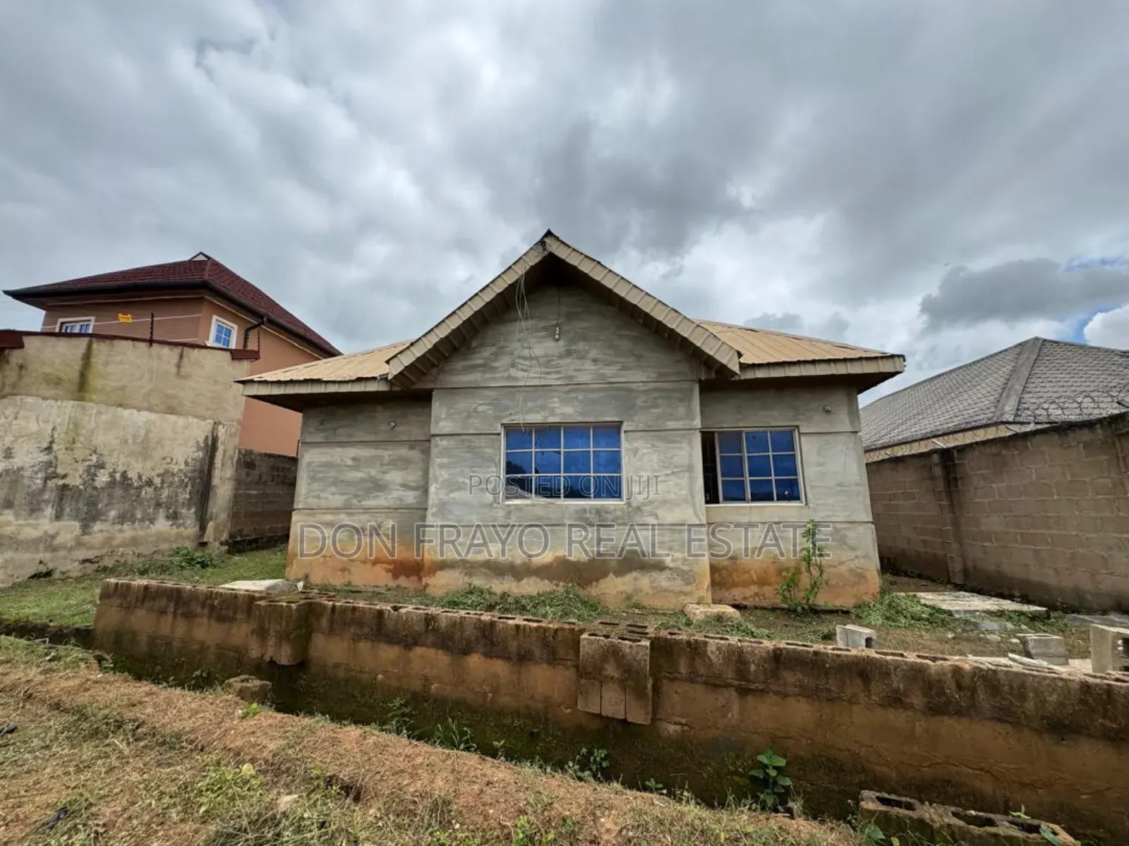 6bdrm Block of Flats in Ajara Community, Akobo for sale in Akobo