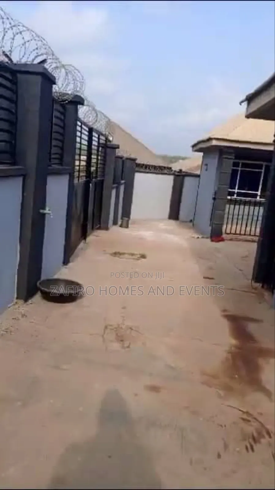 11bdrm Block of Flats in Apete Olomo Ib, Oyo, Ibadan for sale in Ibadan