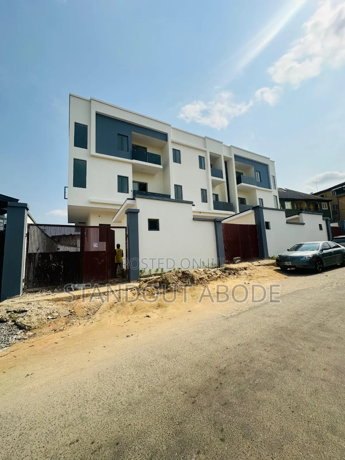 4bdrm Duplex in Inside Estate, Obanikoro for sale in Obanikoro