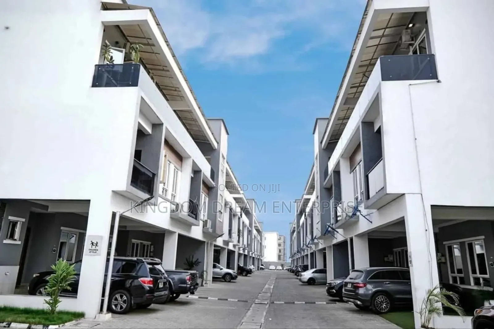 3bdrm Duplex in Victoria Bay 3 Ikate for sale in Ikate