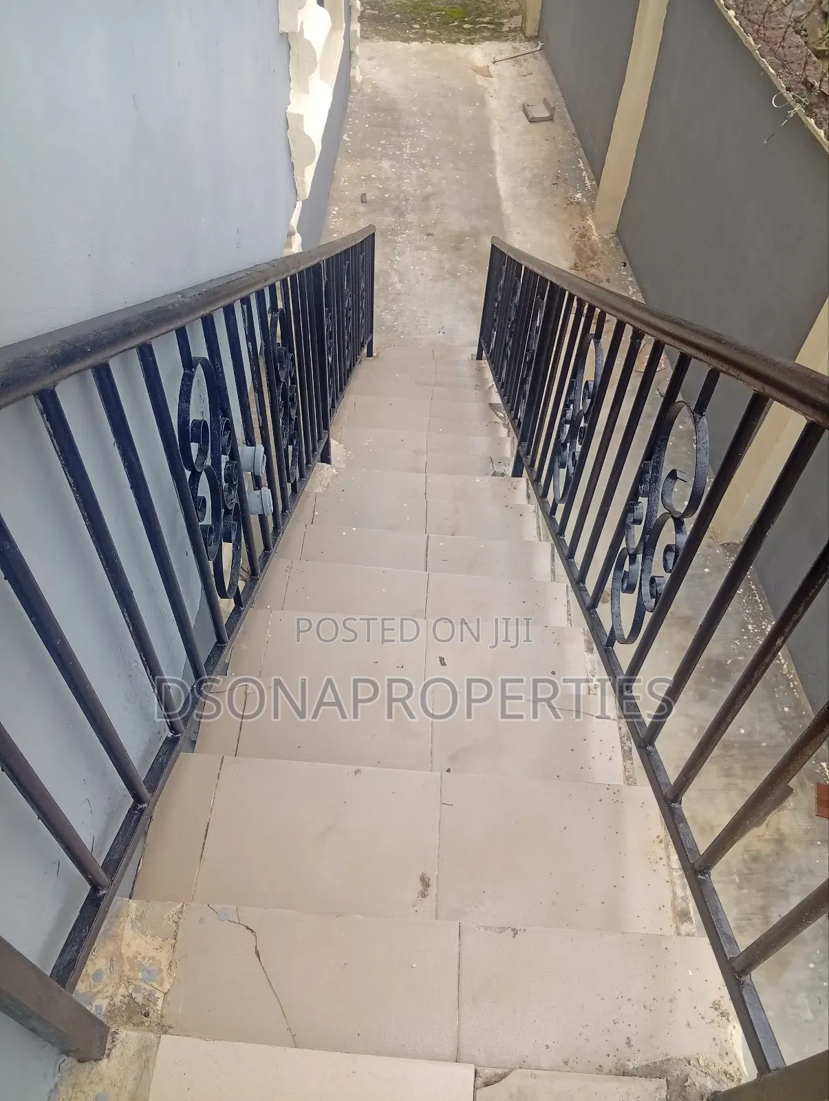 2bdrm Apartment in Ile-Iwe, Meiran for rent in Meiran