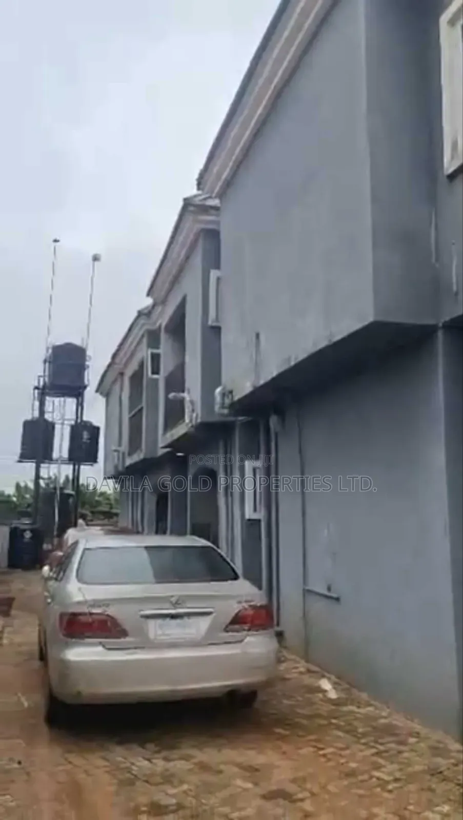 12bdrm Block of Flats in Benin City for sale in Benin City