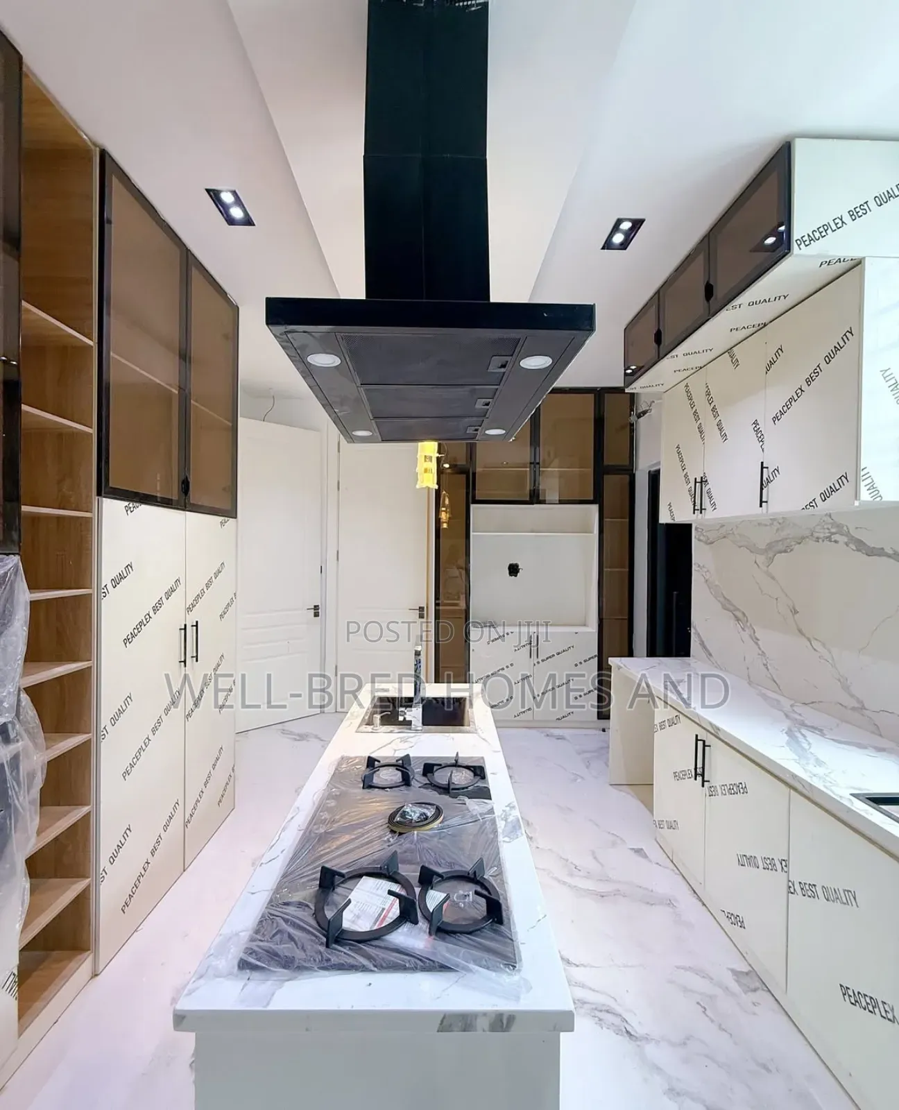 5bdrm Duplex in Lekki Phase 1 for sale in Lekki Phase 1