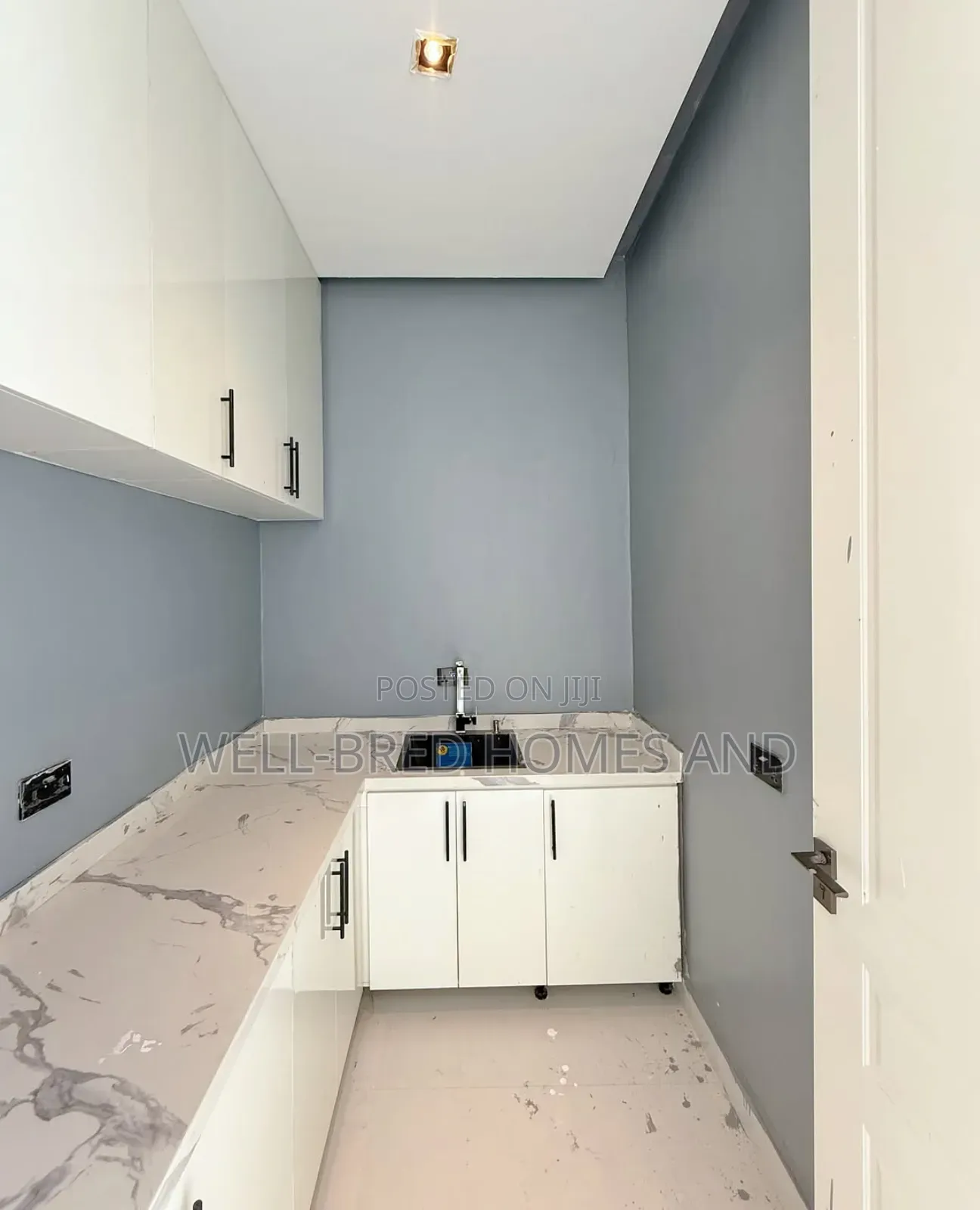 5bdrm Duplex in Lekki Phase 1 for sale in Lekki Phase 1