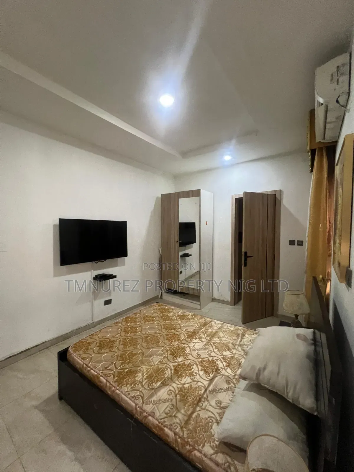 Studio Apartment in Chevron Estate for rent in Chevron