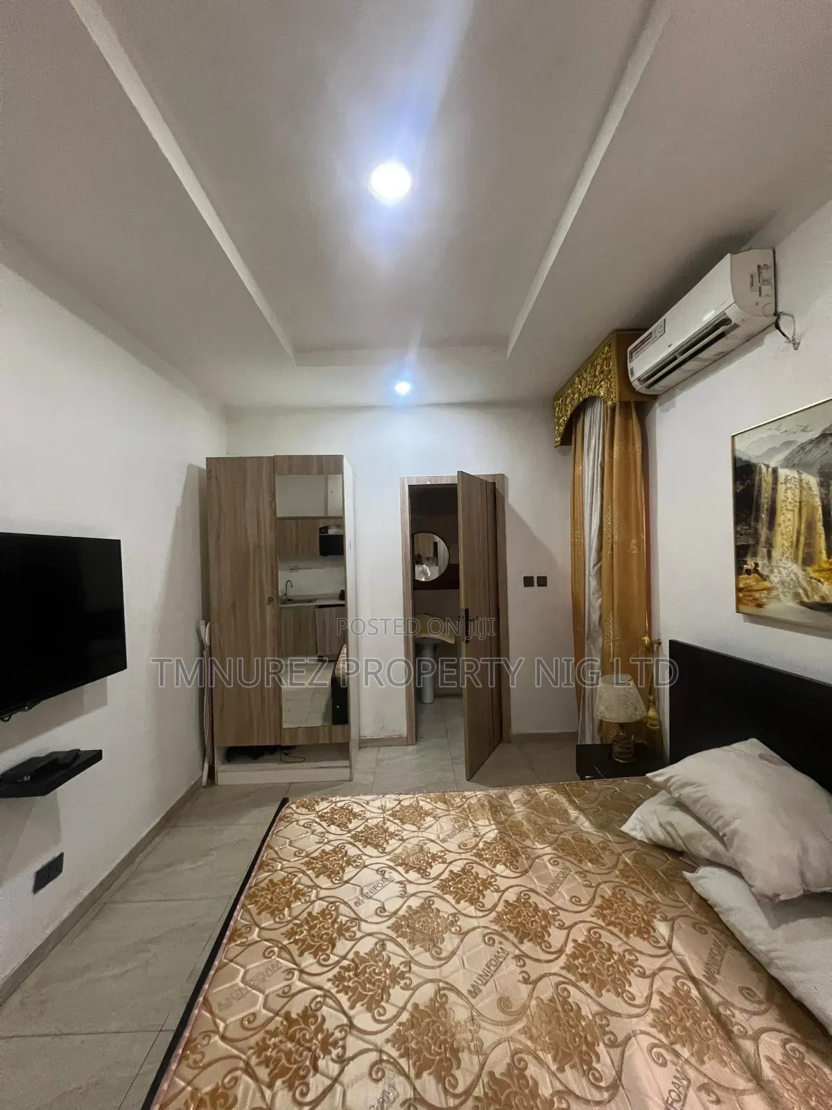 Studio Apartment in Chevron Estate for rent in Chevron