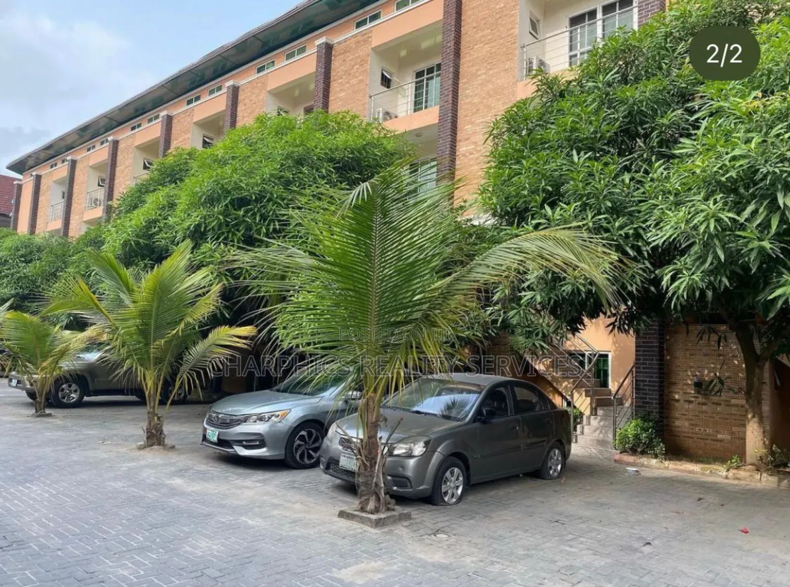 3bdrm Apartment in Osapa london for sale in Osapa london