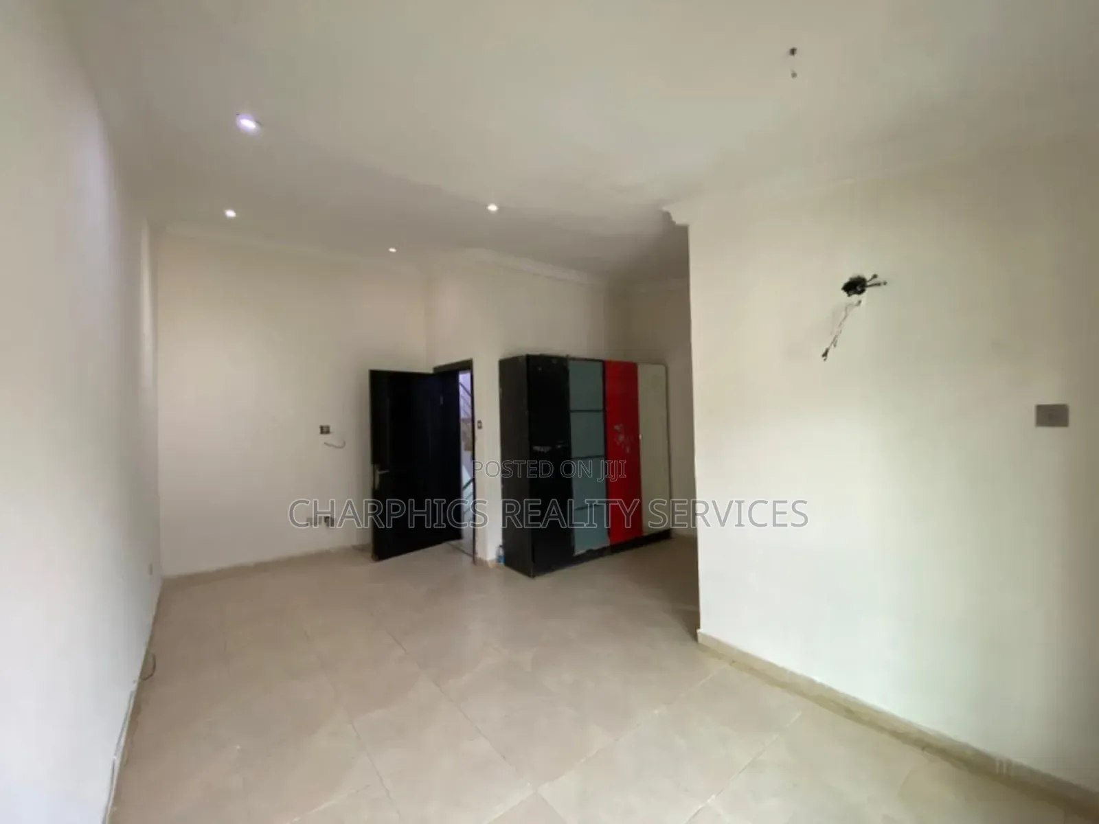 3bdrm Apartment in Osapa london for sale in Osapa london