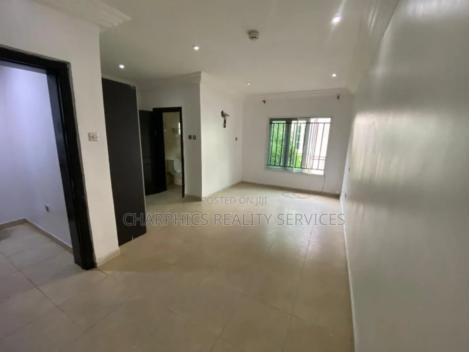 3bdrm Apartment in Osapa london for sale in Osapa london