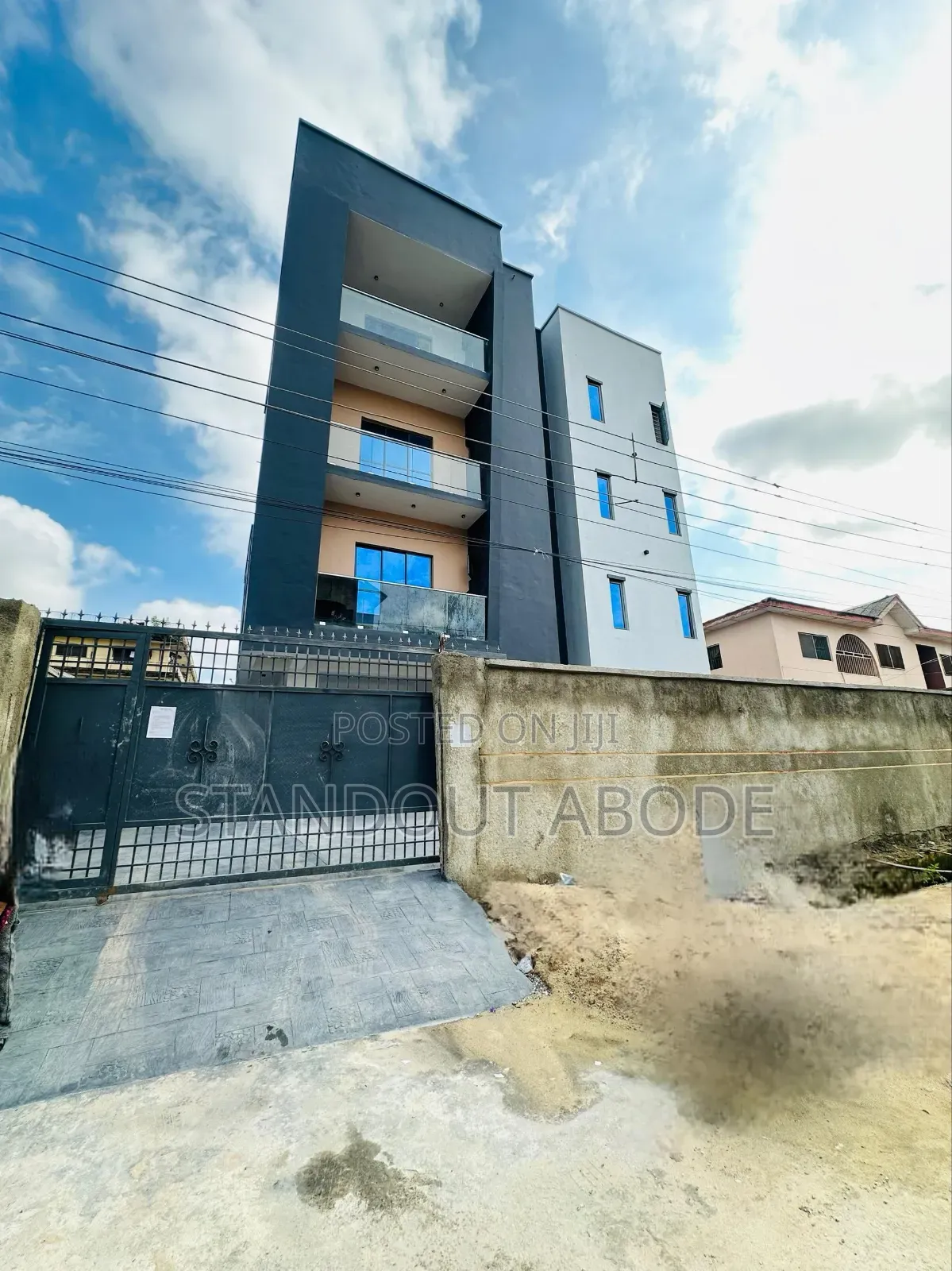 3bdrm Apartment in Ikeja, Allen Avenue for sale in Allen Avenue