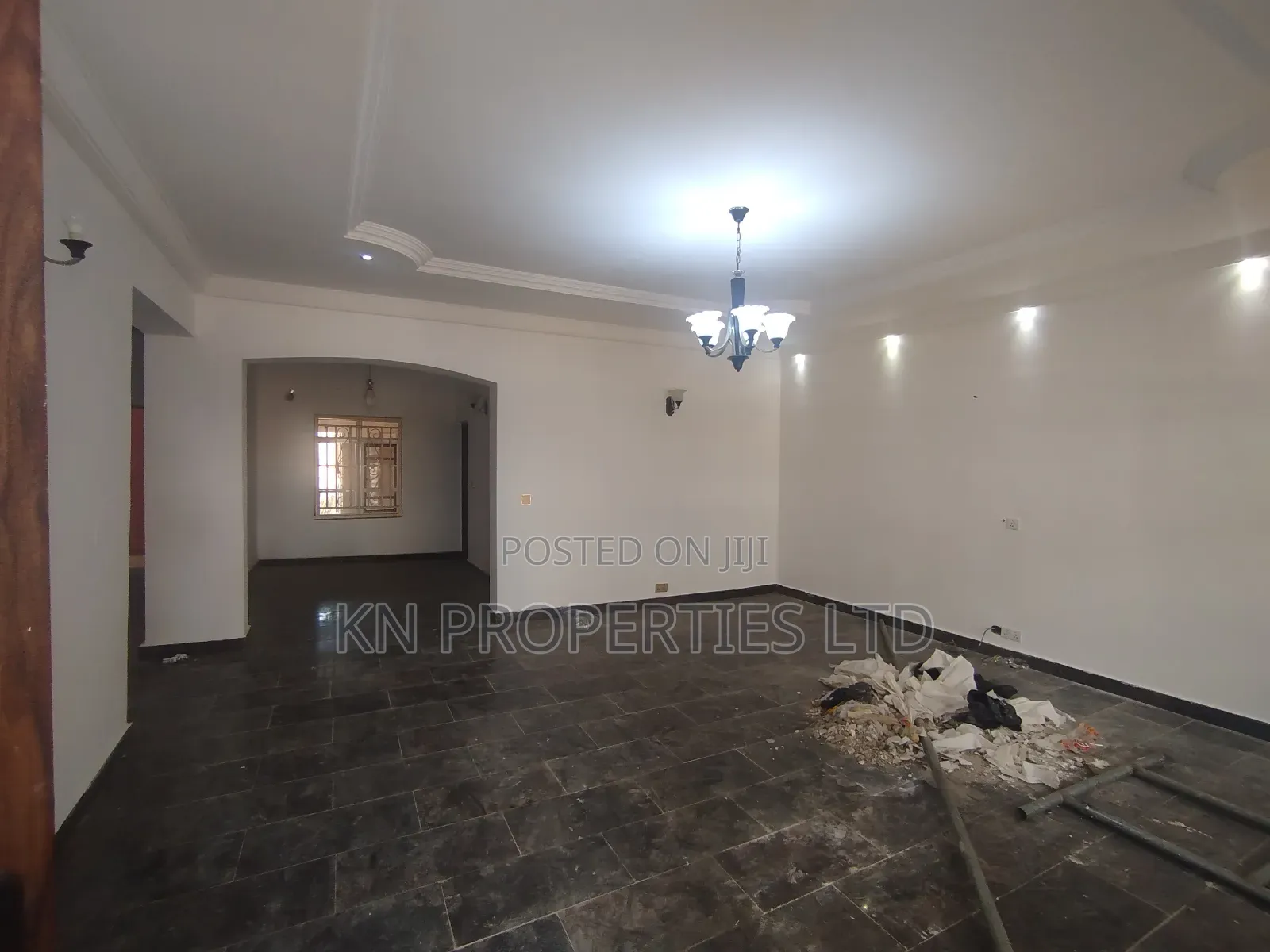 3bdrm Block of Flats in Wuye for rent in Wuye
